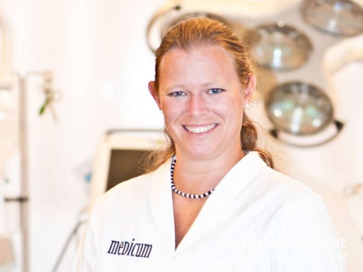 Dr. med. Univ. Katharina Salehi