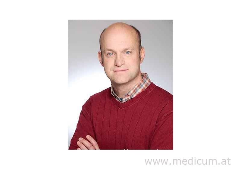 Dr. med. Univ. Peter Vychytil